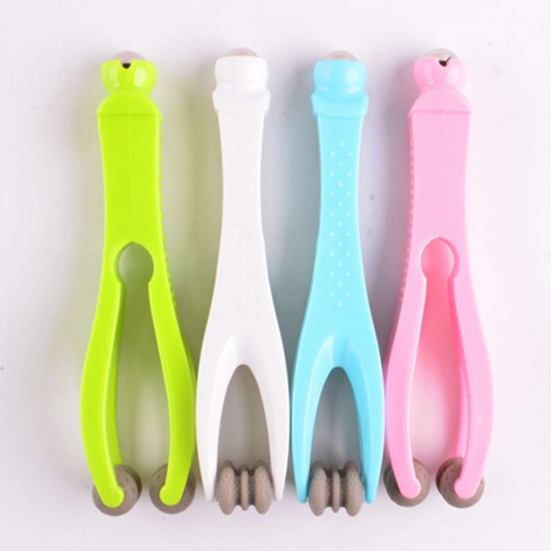 2 in 1 Finger and Wrist Acupressure Exercise Massager with Finger Joint Magnetic Roller Ball
2 in 1 Finger and Wrist Acupressure Exercise Massager with Finger Joint Magnetic Roller Ball