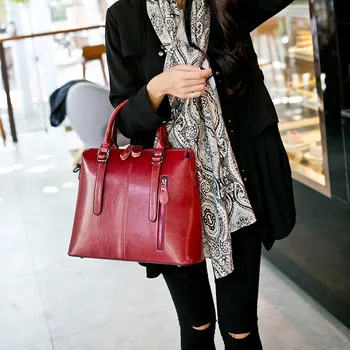 2020 casual fashion ladies handbag ladies shoulder bag handbag Messenger bag high quality designer luxury brand bag
2020 casual fashion ladies handbag ladies shoulder bag handbag Messenger bag high quality designer luxury brand bag