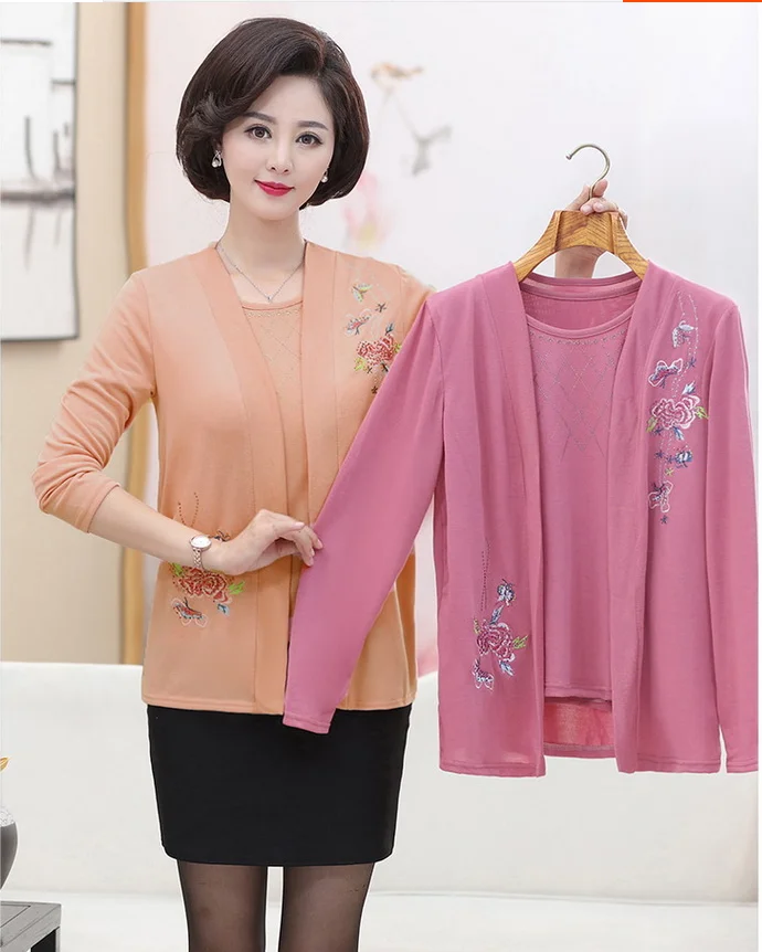 Spring Summer New Plus Size Casual Middle-Aged Women'S Suit Set Cardigan Two-Piece Suits Thin Embroidery Sweater F255
Spring Summer New Plus Size Casual Middle-Aged Women'S Suit Set Cardigan Two-Piece Suits Thin Embroidery Sweater F255