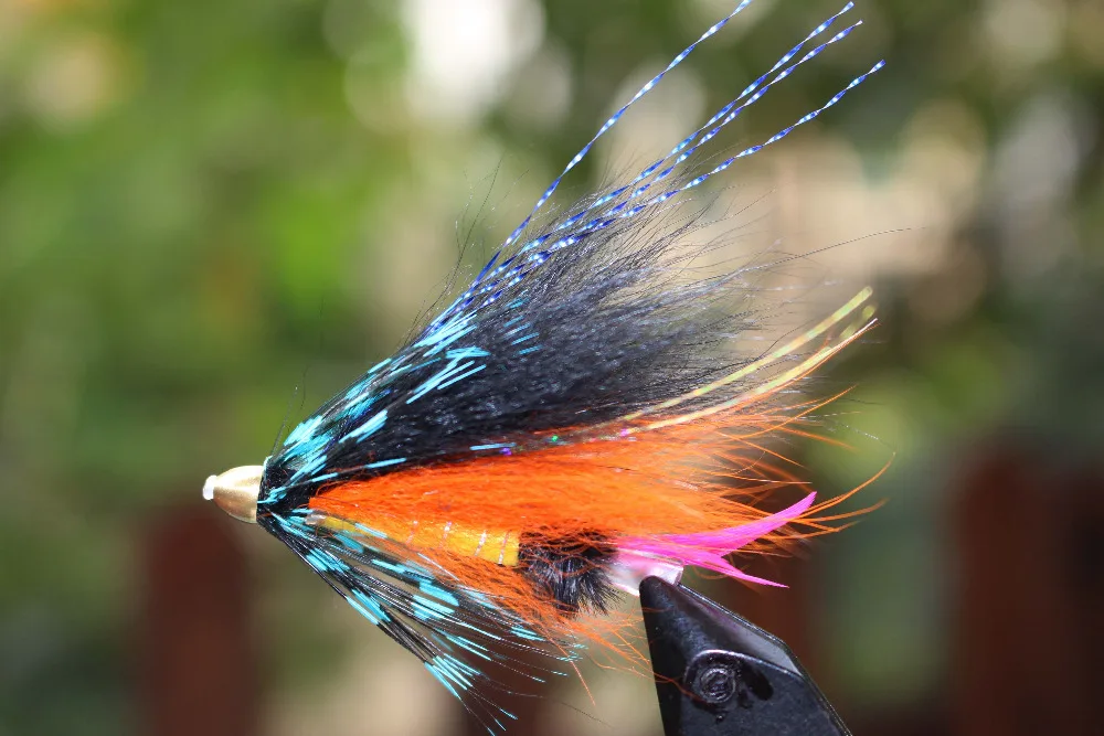 Tigofly 24 pcs/lot Beautiful Blue&Black Feather Cone Head Tube Fly Streamer Fly Salmon Trout Steelhead Fly Fishing Flies Lures
Tigofly 24 pcs/lot Beautiful Blue&Black Feather Cone Head Tube Fly Streamer Fly Salmon Trout Steelhead Fly Fishing Flies Lures