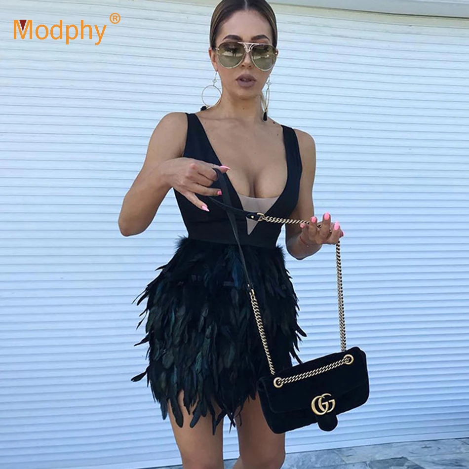 2019 autumn Women's Bandage Dress Vestidos Black Feather Sexy Sleeveless Deep V-neck Clubwear Bodycon Celebrity Party Dress
2019 autumn Women's Bandage Dress Vestidos Black Feather Sexy Sleeveless Deep V-neck Clubwear Bodycon Celebrity Party Dress