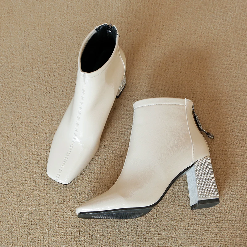 Beige Black Women Boots Autumn Shoes with Zipper Square head Patent Leather Crystal Thick High Heel Ankle Boots Mujer Ring Shoes
Beige Black Women Boots Autumn Shoes with Zipper Square head Patent Leather Crystal Thick High Heel Ankle Boots Mujer Ring Shoes