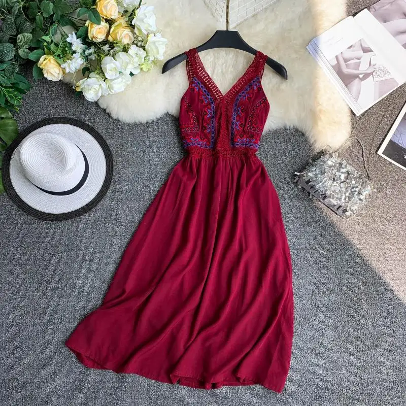 2019 new fashion women's dresses National wind holiday sexy V-neck waist slimming beach dress
2019 new fashion women's dresses National wind holiday sexy V-neck waist slimming beach dress