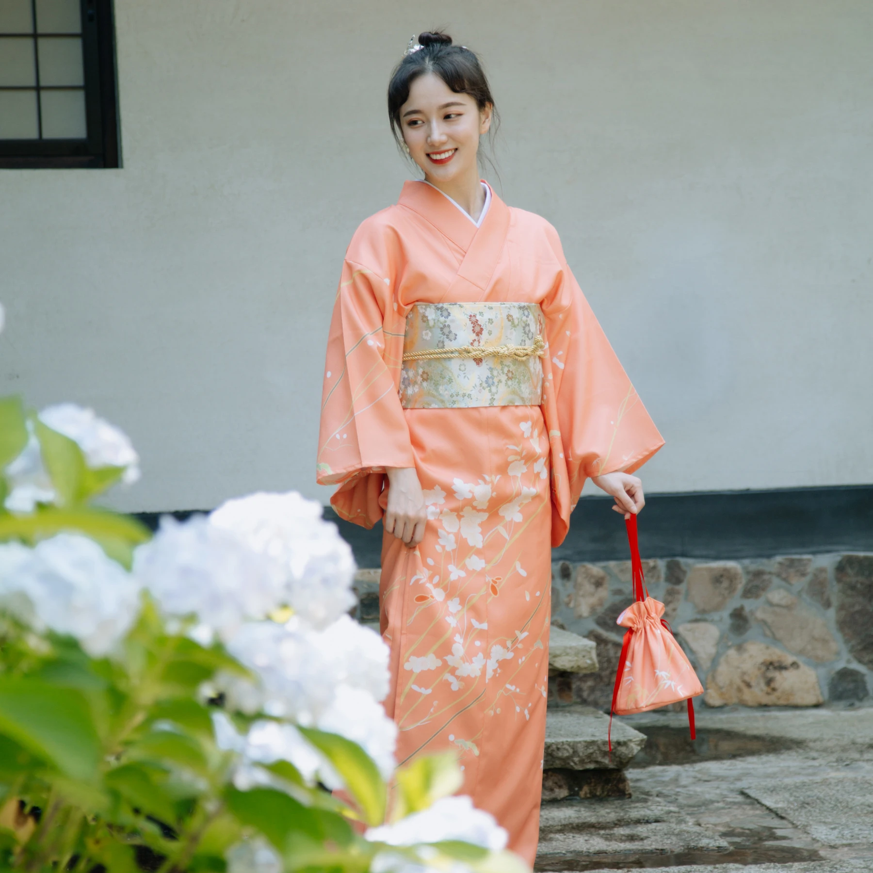 High Quality Japanese traditional kimono take photo dress cosplay female yukata women haori Japan geisha costume obi kimonos
High Quality Japanese traditional kimono take photo dress cosplay female yukata women haori Japan geisha costume obi kimonos
