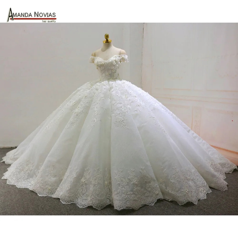 vestido de noiva praia Off Shoulder Lace Appliqued Flowers Ball Gown Puffy Wedding Dress
vestido de noiva praia Off Shoulder Lace Appliqued Flowers Ball Gown Puffy Wedding Dress