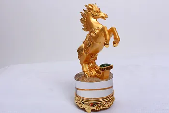 Horse ornaments money immediately wishful future zinc alloy crystal crafts business gifts
Horse ornaments money immediately wishful future zinc alloy crystal crafts business gifts