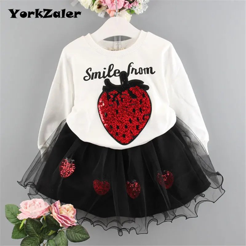 YorkZaler Girls Clothes Set 2PCS Kids Clothes Autumn Long Sleeve Strawberry Sequin Pullover Tops + Lace Tutu Skirt
YorkZaler Girls Clothes Set 2PCS Kids Clothes Autumn Long Sleeve Strawberry Sequin Pullover Tops + Lace Tutu Skirt