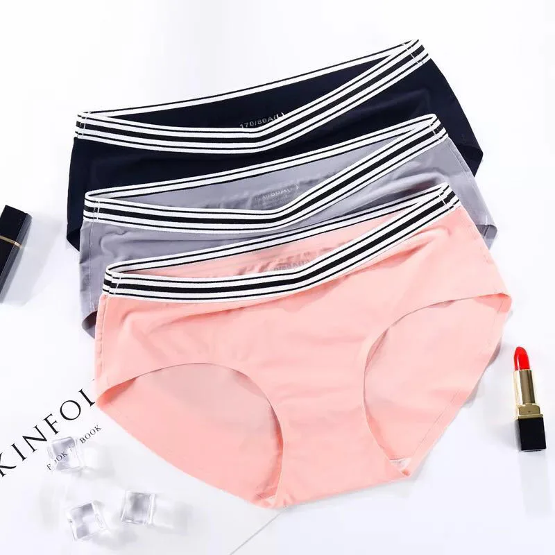 TERMEZY 3 Pcs New Fashion One Piece Ice Silk Seamless Breathable Sexy Lingerie Women's Middle Waist Briefs Intimates Underwear
TERMEZY 3 Pcs New Fashion One Piece Ice Silk Seamless Breathable Sexy Lingerie Women's Middle Waist Briefs Intimates Underwear