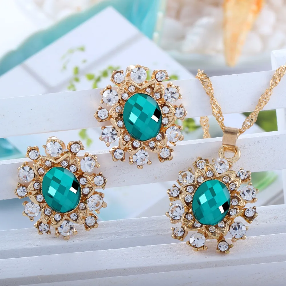 MINHIN Snowflake Design Jewelry Set Three Colors Crystal Earrings Necklaces Set Femme Bijoux Wedding Gold Color Accessory
MINHIN Snowflake Design Jewelry Set Three Colors Crystal Earrings Necklaces Set Femme Bijoux Wedding Gold Color Accessory