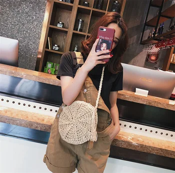 Women New Round Shoulder Bags Lady Handmade Knitted Woven Rattan Bags Straw Beach Bag Girl National Handbags Messenger Bags
Women New Round Shoulder Bags Lady Handmade Knitted Woven Rattan Bags Straw Beach Bag Girl National Handbags Messenger Bags