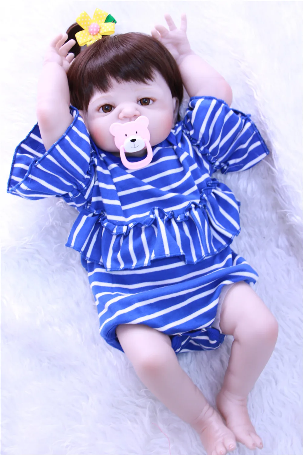 Cute Bebe 55cm Full Body Silicone Reborn Baby girl Doll Toys Lifelike Baby-Reborn Doll Kids Child Birthday gift bonecas reborn
Cute Bebe 55cm Full Body Silicone Reborn Baby girl Doll Toys Lifelike Baby-Reborn Doll Kids Child Birthday gift bonecas reborn