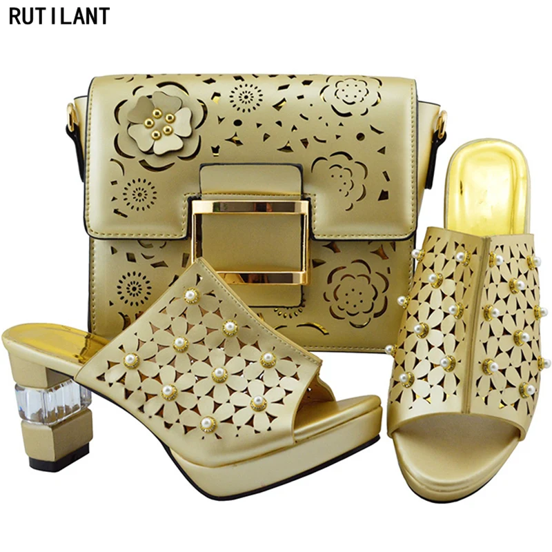 Latest Design Italian Shoes with Matching Bags for Women Nigerian Women Wedding Shoes and Bag Sets Decorated with Rhinestone
Latest Design Italian Shoes with Matching Bags for Women Nigerian Women Wedding Shoes and Bag Sets Decorated with Rhinestone