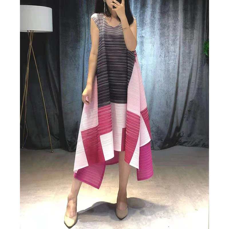 Платье-жилет Miyake Fold без рукавов, бессмертные платья французского меньшинства, лето
Платье-жилет Miyake Fold без рукавов, бессмертные платья французского меньшинства, лето