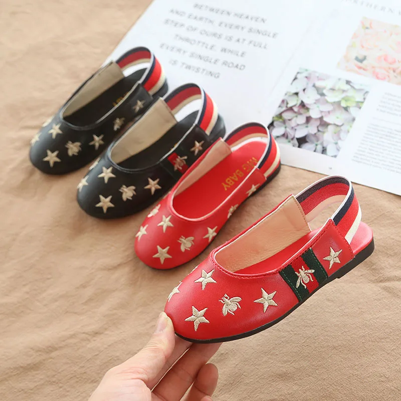 2019 New Girls Sandals Kids Leather Shoes Children Leisure Sneakers Hot Girls Boys Shoes Toddler Flat Shoes Soft comfort
2019 New Girls Sandals Kids Leather Shoes Children Leisure Sneakers Hot Girls Boys Shoes Toddler Flat Shoes Soft comfort