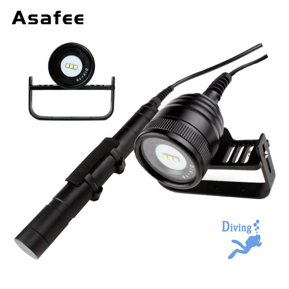 Brinyte DIV10V Magnetic Switch Underwater 200M Canister dive video light 3*CREE XM-L2 LED Diving Flashlight
Brinyte DIV10V Magnetic Switch Underwater 200M Canister dive video light 3*CREE XM-L2 LED Diving Flashlight