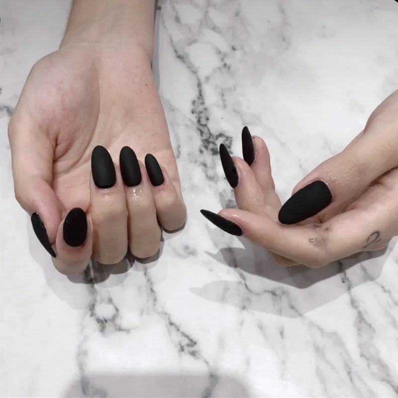 24pcs/Set Ins Black Matte Round Head False Nails White Pre-design Short Round Head Full Cover Nail Tips Fnished Nail Art
24pcs/Set Ins Black Matte Round Head False Nails White Pre-design Short Round Head Full Cover Nail Tips Fnished Nail Art