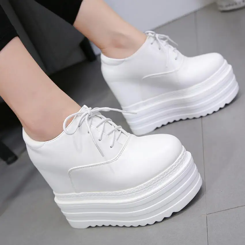 Фото SWYIVY/Бархатная теплая зимняя обувь белые кроссовки на платформе - купить