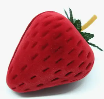 4.4x5.4x5cm velvet jewelry box gift box ring box earring box fruit strawberry design
4.4x5.4x5cm velvet jewelry box gift box ring box earring box fruit strawberry design