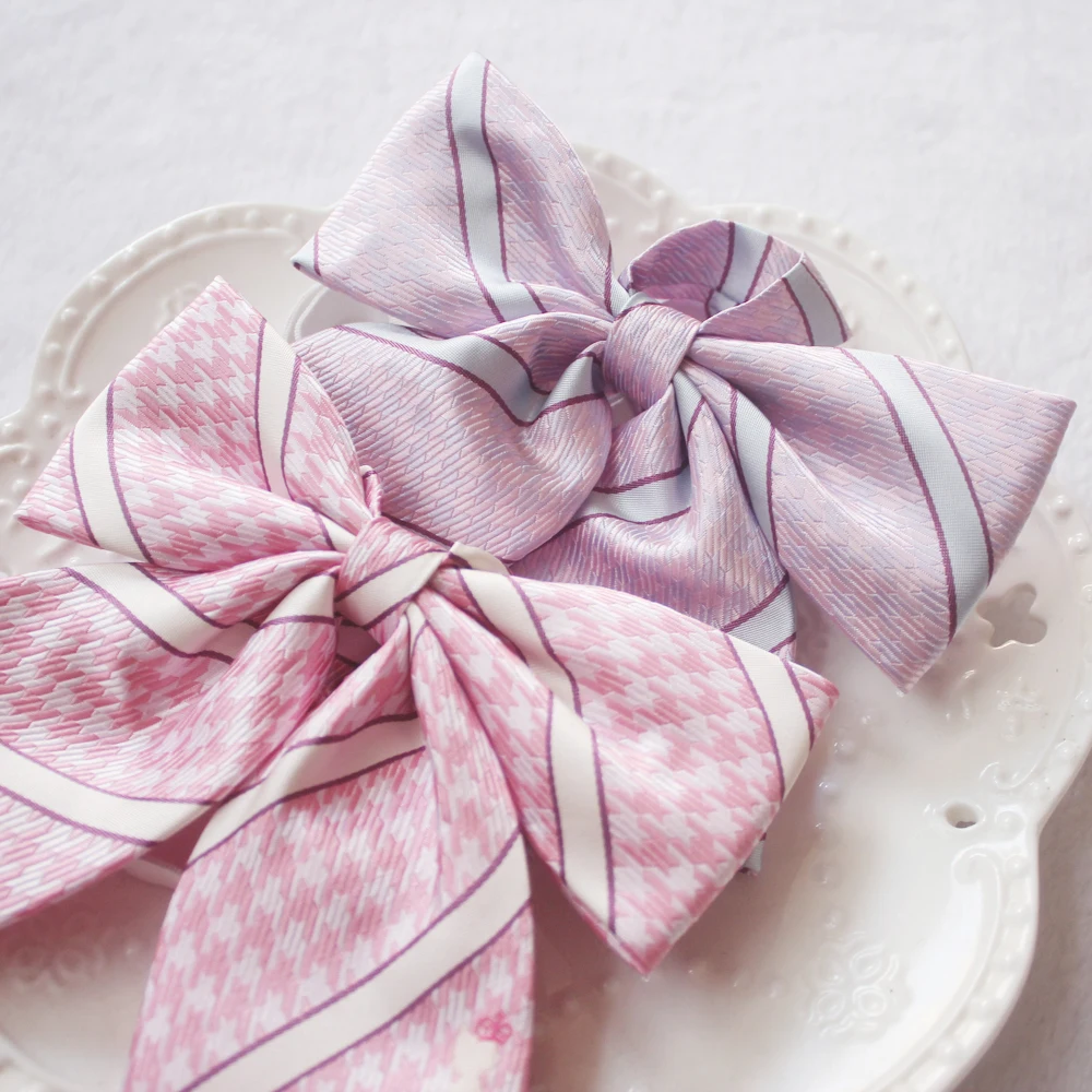 Olive Swallow Gird Preppy Style Women's British Japanese School Girls JK Uniform Bow Tie Students Neck Tie Cosplay 2 Colors
Olive Swallow Gird Preppy Style Women's British Japanese School Girls JK Uniform Bow Tie Students Neck Tie Cosplay 2 Colors