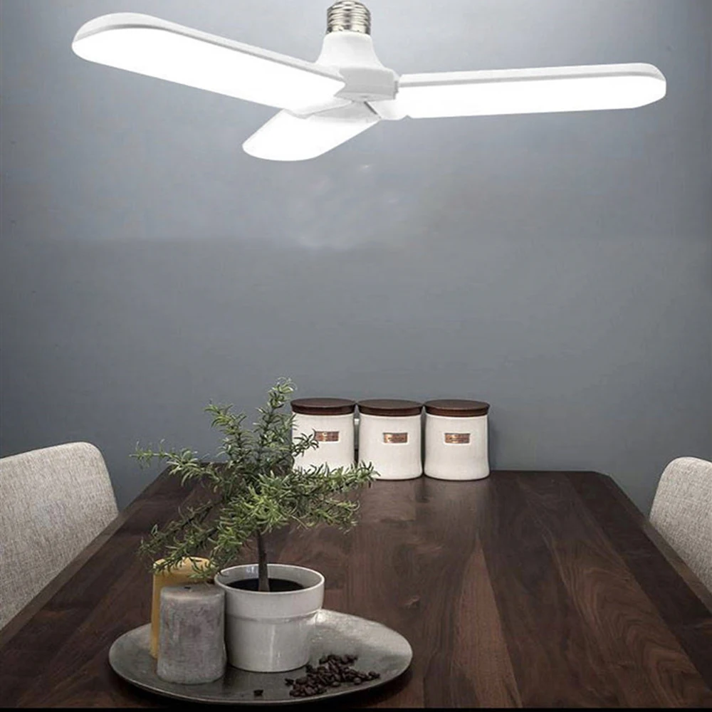 LED Folding Garage Light Three-leaf Bulb Light Super Bright Wide Pressure Constant Current Foot Tile Screw Mouth Indoor Househol
LED Folding Garage Light Three-leaf Bulb Light Super Bright Wide Pressure Constant Current Foot Tile Screw Mouth Indoor Househol