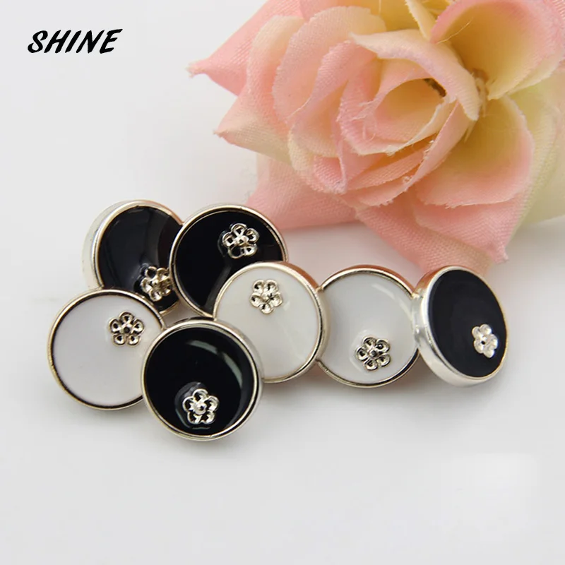 Plastic Sewing Button Scrapbooking Round Single Hole Dot Oil Flower Pattern 13mm Dia. 12PCs Costura Botones Decorate 2016
Plastic Sewing Button Scrapbooking Round Single Hole Dot Oil Flower Pattern 13mm Dia. 12PCs Costura Botones Decorate 2016