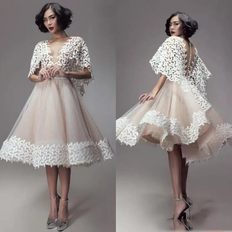 Chic Lace Applique Tulle Knee Length Homecoming Formal Dresses Elegant Round Neck Pleated Zipper Style Adult Party Drees Custom
Chic Lace Applique Tulle Knee Length Homecoming Formal Dresses Elegant Round Neck Pleated Zipper Style Adult Party Drees Custom