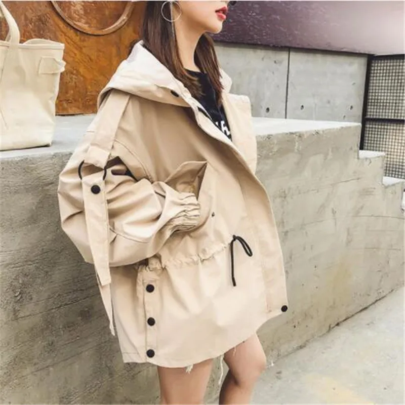 2019 spring Autumn Casual Trench coat for women Pleated Zipper Hooded Short Windbreaker Female Loose Plus size coat
2019 spring Autumn Casual Trench coat for women Pleated Zipper Hooded Short Windbreaker Female Loose Plus size coat