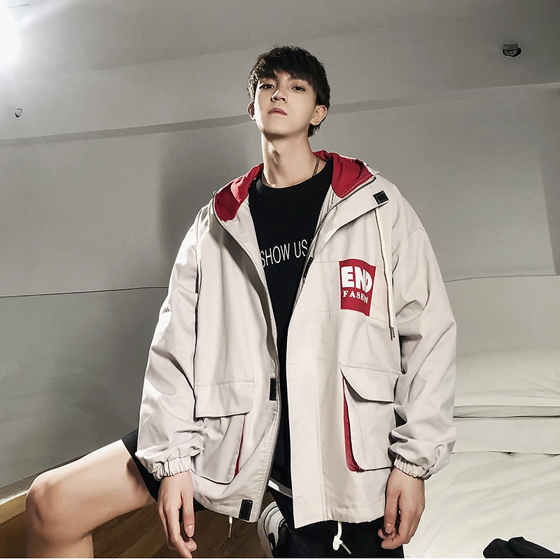 Jacket Men 2019 Autumn New Korean Version Of The Hooded Loose Tooling Casual Off White Streetwear Hip Hop Jackets Clothes
Jacket Men 2019 Autumn New Korean Version Of The Hooded Loose Tooling Casual Off White Streetwear Hip Hop Jackets Clothes