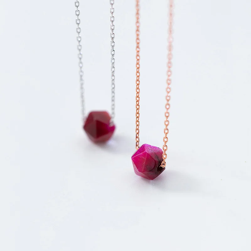 925 Sterling Silver Rose Red Color Stone Pendant Necklaces for Women Rose Gold Color Minimalist Necklace Jewelry Girlfriend Gift
925 Sterling Silver Rose Red Color Stone Pendant Necklaces for Women Rose Gold Color Minimalist Necklace Jewelry Girlfriend Gift