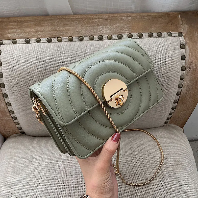 New Chao Korean Embroidery Chain Small Square Bag Fashion One Shoulder Slant Bag
New Chao Korean Embroidery Chain Small Square Bag Fashion One Shoulder Slant Bag