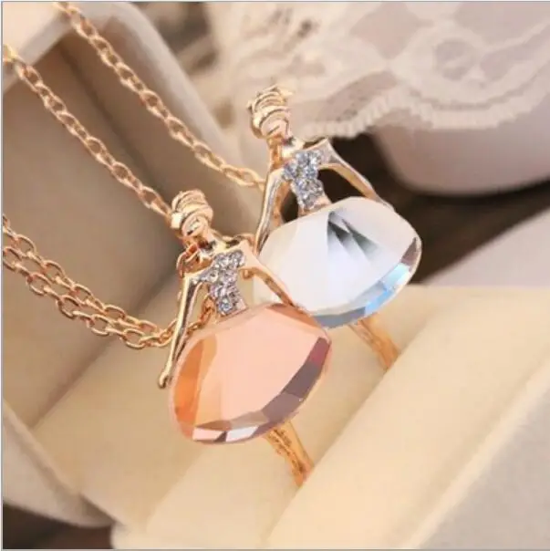Korean Fashion Romantic Ballet Girl Necklace Crystal Full Long Sweater Chain For Women Girl
Korean Fashion Romantic Ballet Girl Necklace Crystal Full Long Sweater Chain For Women Girl