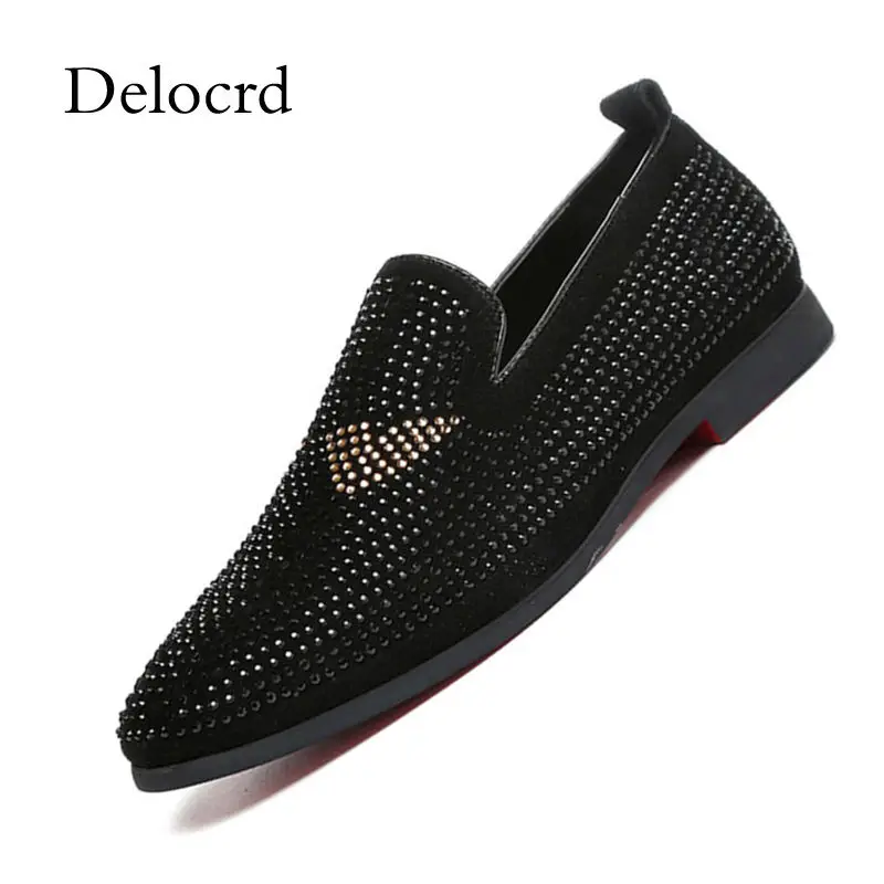 Punk Style Fashion Men's Loafers Microfiber Leather Black Sequins Pointed Toe Men Shoes High Quality Paste Drill Men Flat Shoes
Punk Style Fashion Men's Loafers Microfiber Leather Black Sequins Pointed Toe Men Shoes High Quality Paste Drill Men Flat Shoes