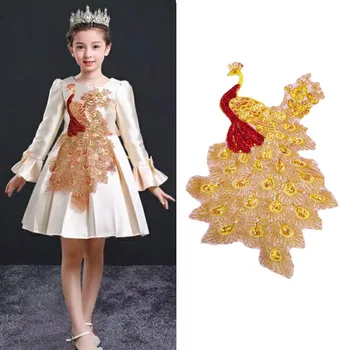 Autumn and Winter delicate gold embroidery sequins animal series thermal peacock children's clothing explosion
Autumn and Winter delicate gold embroidery sequins animal series thermal peacock children's clothing explosion