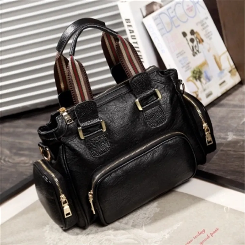 Ribbon shoulder bag 2018 new wave wild retro color hit shoulder diagonal casual ladies bag
Ribbon shoulder bag 2018 new wave wild retro color hit shoulder diagonal casual ladies bag