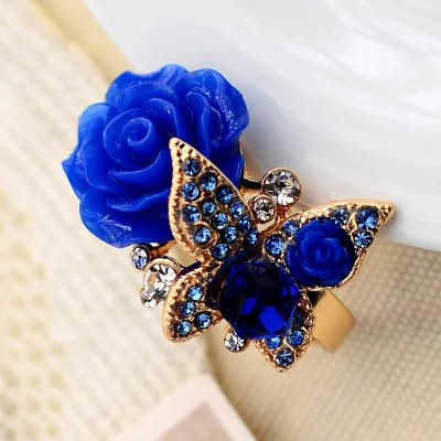 Hot women ring Bohemian style restoring ancient ways alloy set auger butterfly rose ring
Hot women ring Bohemian style restoring ancient ways alloy set auger butterfly rose ring