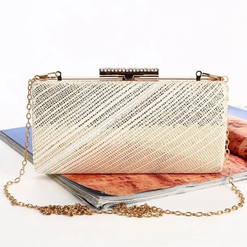 2020 Fashion Women Lace Sequined Evening bag Ladies Diamonds Rhinestones Day Clutches Wallet Wedding Purse Party Banquet Handbag
2020 Fashion Women Lace Sequined Evening bag Ladies Diamonds Rhinestones Day Clutches Wallet Wedding Purse Party Banquet Handbag