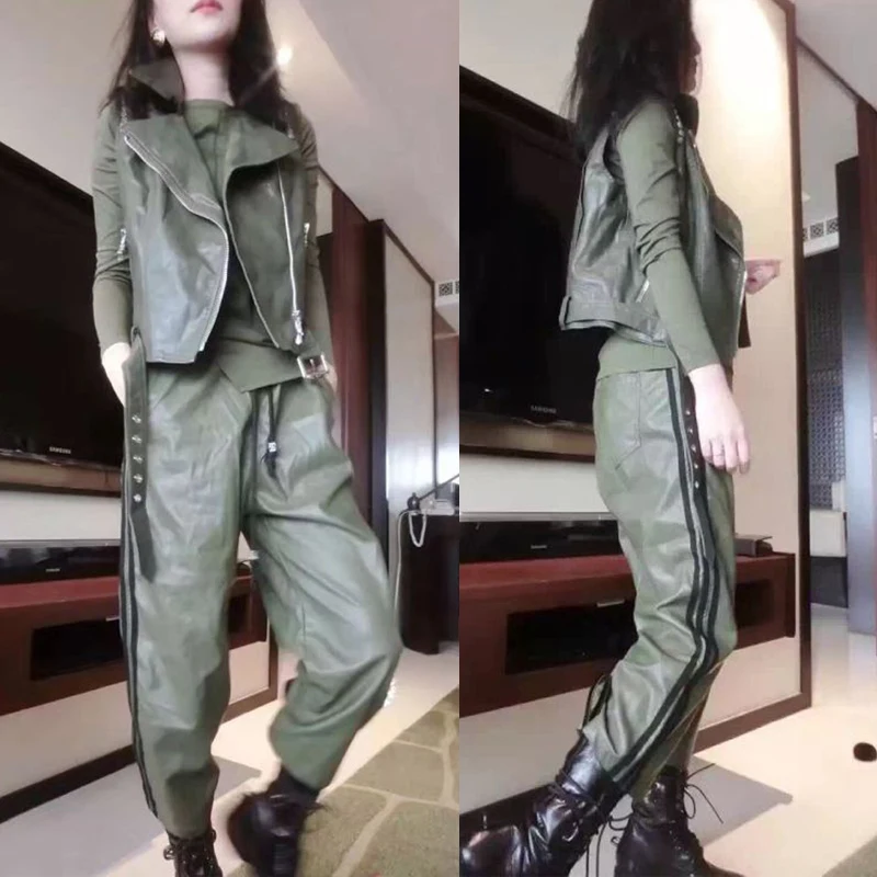Spring Fashion suit uniforms bottoming shirt vest big yards wide leg pants women's three-piece tide
Spring Fashion suit uniforms bottoming shirt vest big yards wide leg pants women's three-piece tide