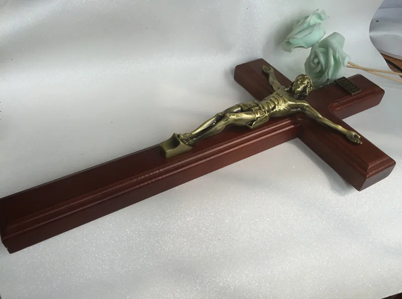 Catholic Crucifix Sapele Wood Alloy Crucifix Ornaments Decorations Jesus 40*20*2.5cm Cross crafts lamb of god figure Iesus
Catholic Crucifix Sapele Wood Alloy Crucifix Ornaments Decorations Jesus 40*20*2.5cm Cross crafts lamb of god figure Iesus