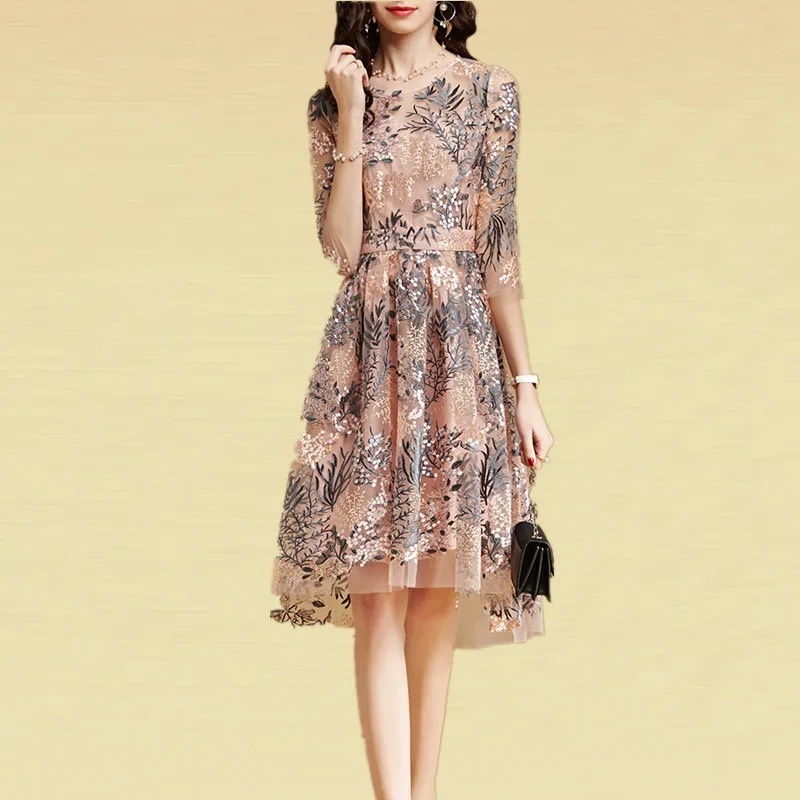 Summer dress plus size 2018 Women's Embroidered Mesh Lace Dress High Waist Slim A-Line club dress
Summer dress plus size 2018 Women's Embroidered Mesh Lace Dress High Waist Slim A-Line club dress