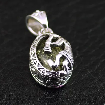 s925 sterling silver new inlaid amber chief patron saint, piper Thai silver man pendant
s925 sterling silver new inlaid amber chief patron saint, piper Thai silver man pendant