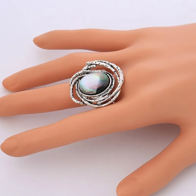 Women's Vintage Ring Retro Ancient Silvery Alloy With Shell Elastic Adjustable Ring European Punk Style Fashion Jewelry Gifts
Women's Vintage Ring Retro Ancient Silvery Alloy With Shell Elastic Adjustable Ring European Punk Style Fashion Jewelry Gifts