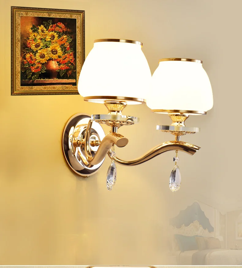 Modern Luxury Single / Dual Head Crystal Gold Plated Iron Rack Wall Lamp with Frosted Glass Shade Wall Sconce for Aisle Bedroom
Modern Luxury Single / Dual Head Crystal Gold Plated Iron Rack Wall Lamp with Frosted Glass Shade Wall Sconce for Aisle Bedroom