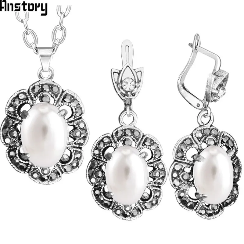 Plum Flower Pendant Rhinestone Oval Pearl Necklace Earrings Jewelry Set Antique Silver Plated Fashion Jewelry TS397
Plum Flower Pendant Rhinestone Oval Pearl Necklace Earrings Jewelry Set Antique Silver Plated Fashion Jewelry TS397