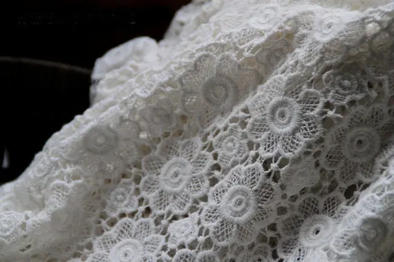 ivory lace fabric, cotton lace, retro daisy, wedding , crochet lace fabric 5yards
ivory lace fabric, cotton lace, retro daisy, wedding , crochet lace fabric 5yards