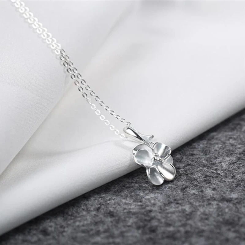 Creative Handmade Cherry Blossoms 925 Sterling Silver Clavicle Chain Temperament Personality Trendy Female Necklace SNE214
Creative Handmade Cherry Blossoms 925 Sterling Silver Clavicle Chain Temperament Personality Trendy Female Necklace SNE214