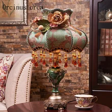 European luxury resin engraving table lamp living room bedside bedside American style ancient creative decorative table lamp
European luxury resin engraving table lamp living room bedside bedside American style ancient creative decorative table lamp
