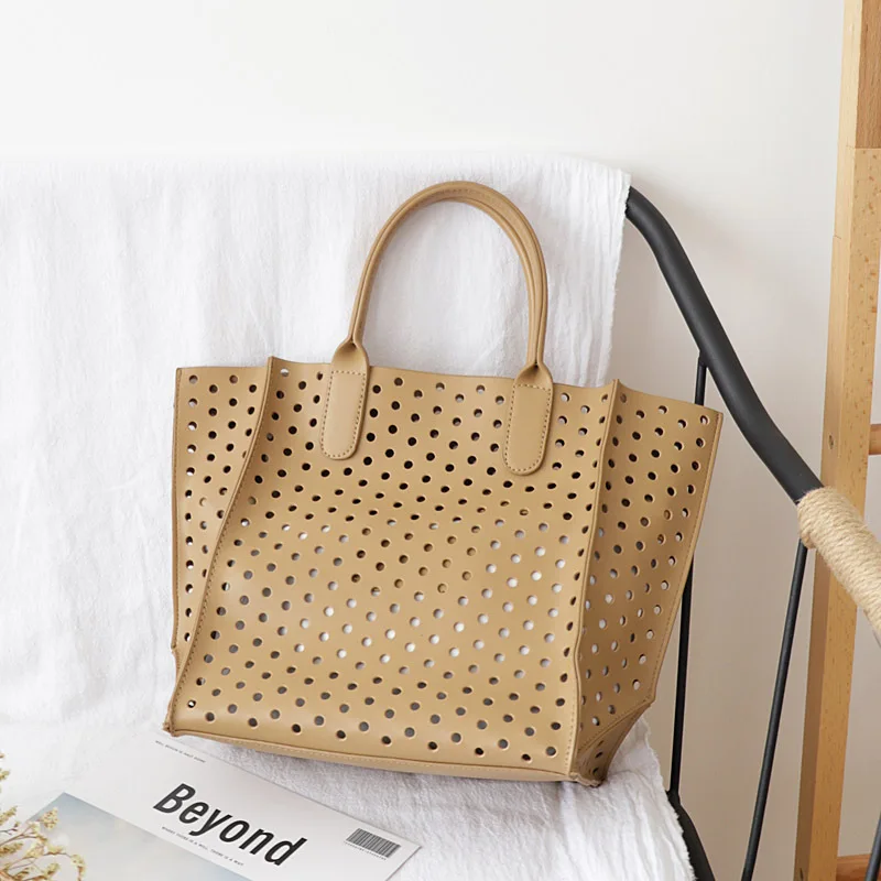 Luxury Hollow Out Women Bag Pu Leather Simple Composite Bag Large Capacity Shopping Bag Women's Handbags Beach Bag 
Luxury Hollow Out Women Bag Pu Leather Simple Composite Bag Large Capacity Shopping Bag Women's Handbags Beach Bag