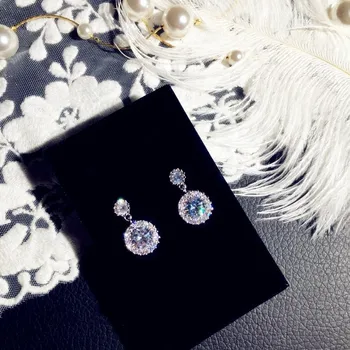 Stud Earrings For Women S925 Silver Needles Round Cubic Zirconia Fine Jewelry Simple Wedding Bridal Brincos Prevent Allergy
Stud Earrings For Women S925 Silver Needles Round Cubic Zirconia Fine Jewelry Simple Wedding Bridal Brincos Prevent Allergy