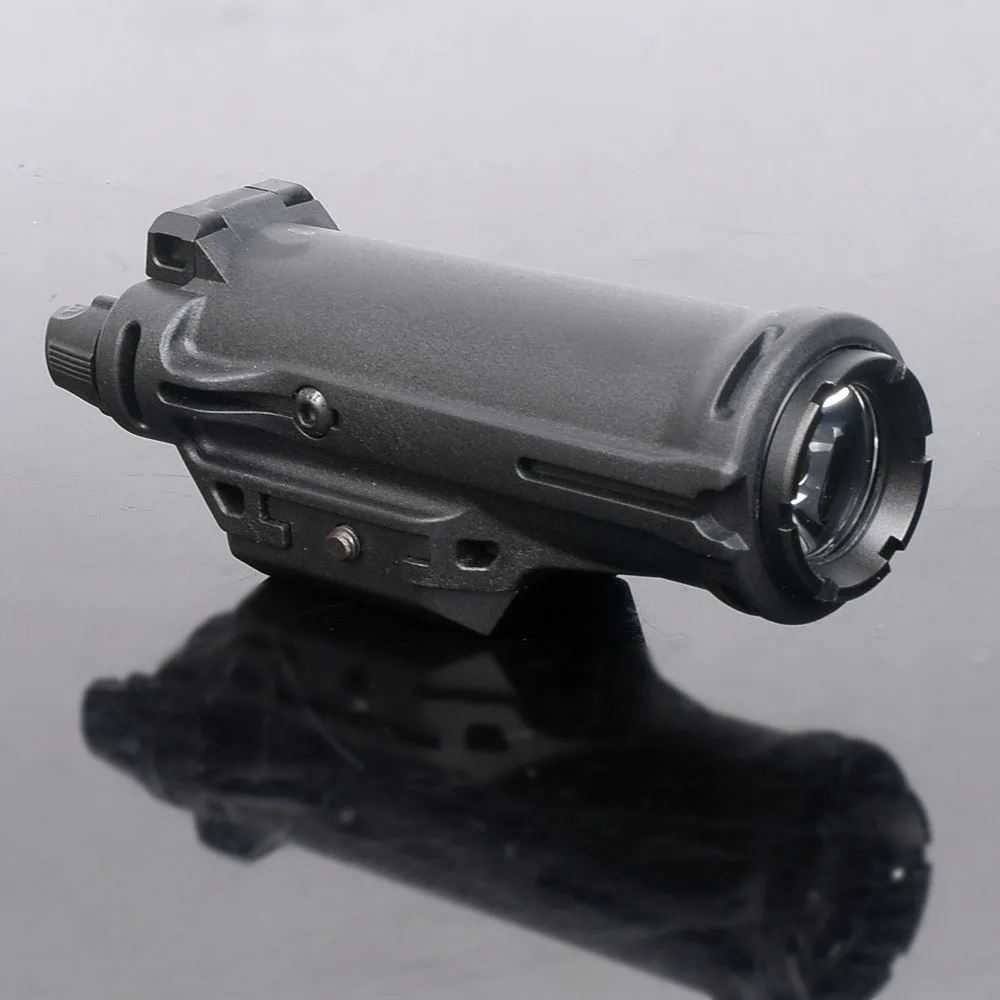 XH15 Pistol Light High-performance LED Light Rapid Deploy Holster Flashlight
XH15 Pistol Light High-performance LED Light Rapid Deploy Holster Flashlight