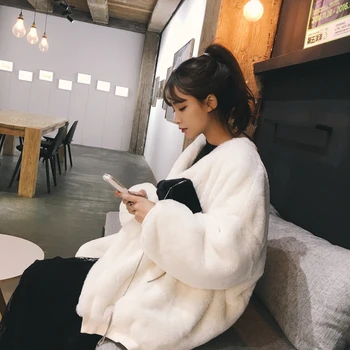 2018 new winter clothing imitation Rex Rabbit Fur jacket female long loose Korean fashion temperament Faux Fur coat
2018 new winter clothing imitation Rex Rabbit Fur jacket female long loose Korean fashion temperament Faux Fur coat
